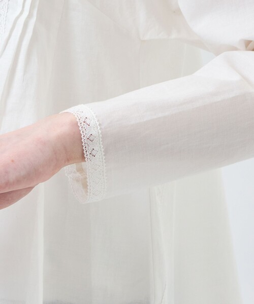 MACKINTOSH PHILOSOPHY(マッキントッシュ フィロソフィー)の「【WEB&一部店舗限定】コットンシルクレースブラウス(シャツ/ブラウス・レディース・オフホワイト/ブラック・38/36)」の9枚目の写真