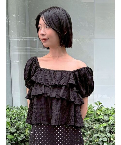 LAGUNAMOON(ラグナムーン)の「ティアードパフスリーブトップス 【半袖】【夏服】(シャツ/ブラウス・レディース・ホワイト/レッド/ブラック・FREE)」の2枚目の写真