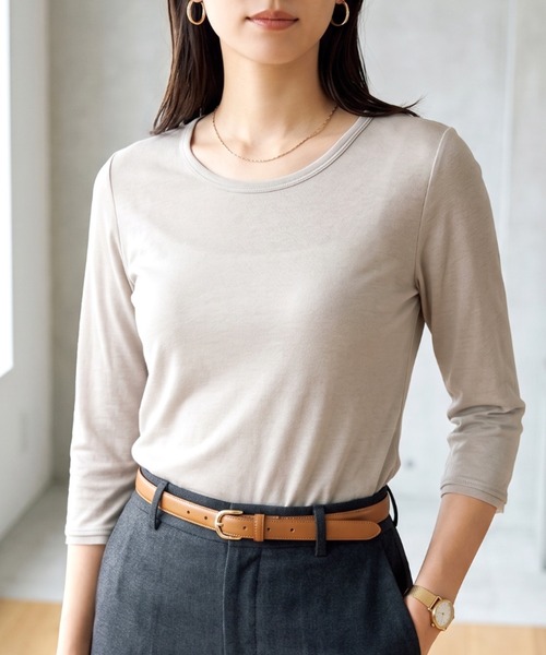 Belta attrice(ベルタアトリーチェ)の「【秋新作】夢見るスムースコットン100 クルーネック7分袖インナーカットソー/薄手 2重仕立て 秋冬(Tシャツ/カットソー・レディース・ダークカーキ/ワイン/ローズ/サンドベージュ/ブラック/バーガンディー/グレー/ライトグリーン/ターコイズブルー/ダークパープル/ストーン・FREE)」の2枚目の写真
