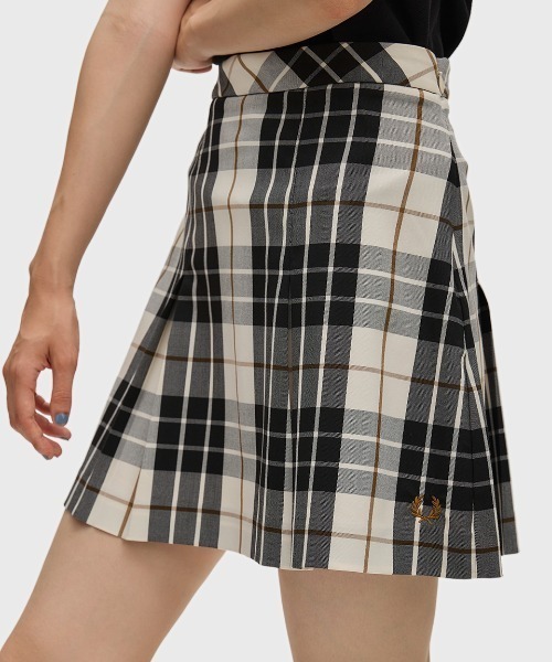 FRED PERRY(フレッドペリー)の「【先行予約受付中】Tartan Skirt/タータンチェックスカート(スカート・レディース・ベージュ・6/8/10)」の3枚目の写真