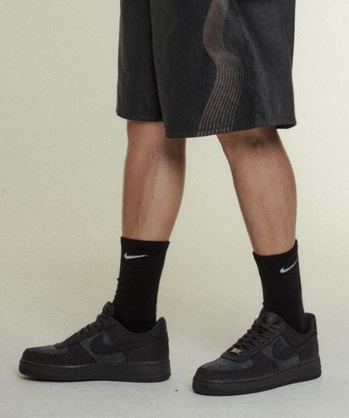 NIKE(ナイキ)の「エア フォース 1 '07 LV8 「デニム」 メンズシューズ / Air Force 1 '07 LV8 "Denim" Men's Shoes IR0951-003 Anthracite(スニーカー・メンズ・スミクロ・25/25.5/27/26.5/26/24.5/24/28.5/28/27.5/29.5/29/30)」の4枚目の写真