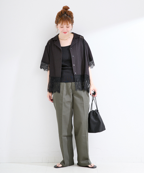 B.C STOCK(ベーセーストック)の「手洗い可 / レース接ぎシャツ(シャツ/ブラウス・レディース・ベージュ/ブラック・FREE)」の3枚目の写真
