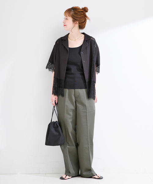 B.C STOCK(ベーセーストック)の「手洗い可 / レース接ぎシャツ(シャツ/ブラウス・レディース・ベージュ/ブラック・FREE)」の4枚目の写真