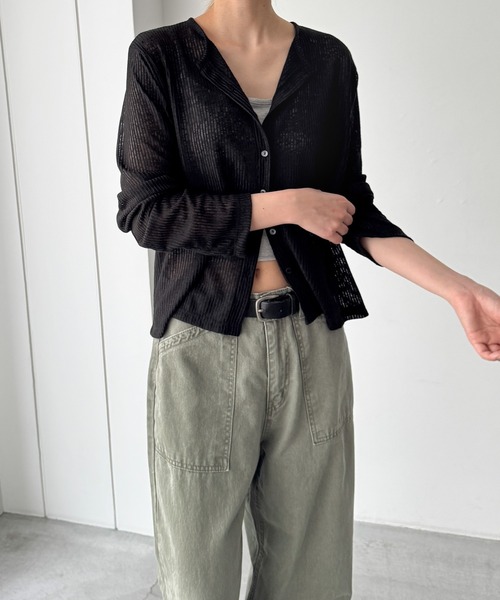 CANAL JEAN(キャナルジーン)の「bebyyou シアーリブカーディガン(カーディガン/ボレロ・レディース・グレー/ベージュ/ブラック・ONE SIZE)」の2枚目の写真