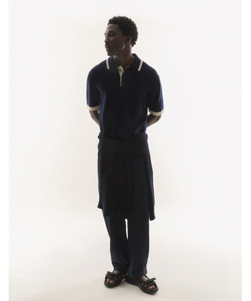 Maison Kitsune（メゾンキツネ）の「COTTON KNITTED COMFORT POLO（ポロシャツ・メンズ・ネイビー・XL/L）」の8枚目の写真