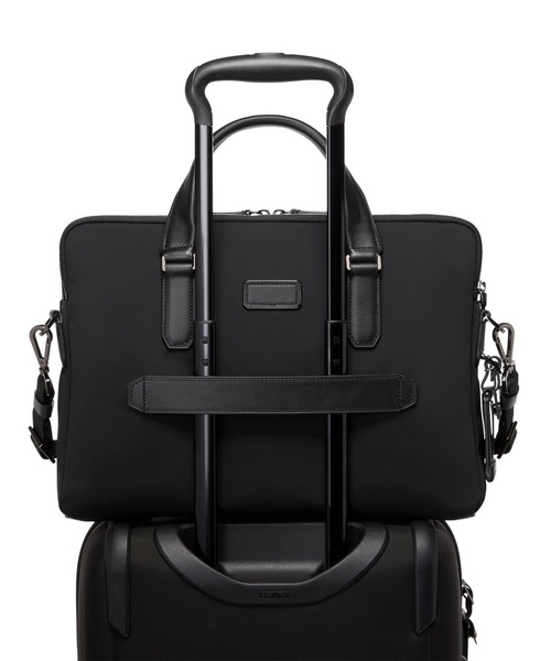 TUMI(トゥミ)の「HARRISON 「シカモア」スリム・ブリーフ(A4/PC14インチまで対応)(ビジネスバッグ・メンズ・ブラック・FREE)」の4枚目の写真