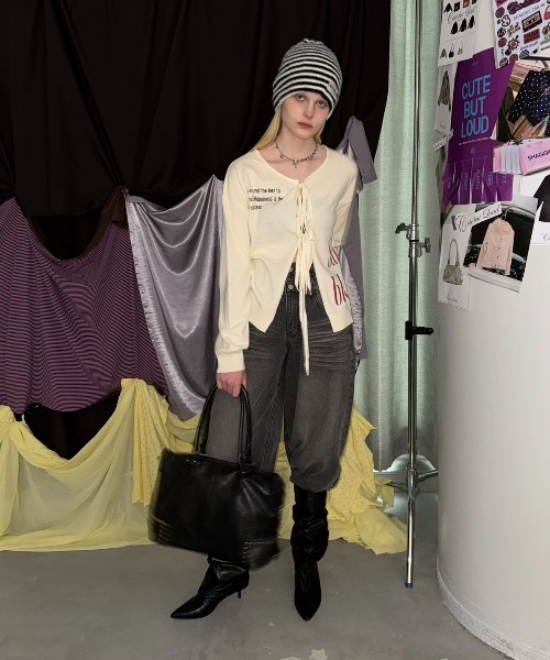 SHAGGIE(シャギー)の「スタッズ付きヴィンテージ風ハンドバッグ(ハンドバッグ・レディース・ベージュ/ブラック/ブラウン・FREE)」の17枚目の写真