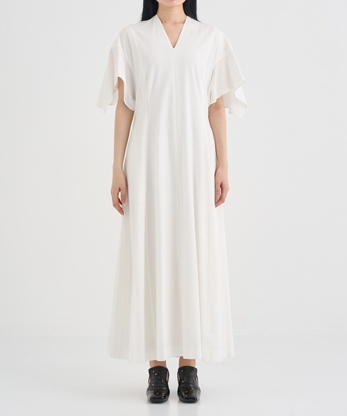 AKIRANAKA(アキラナカ)の「【AKIRANAKA/アキラナカ】Tamara drape sleeve dress WH(ワンピース・レディース・ホワイト・1/2/3)」の8枚目の写真