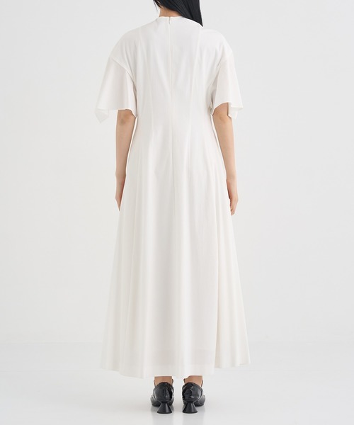 AKIRANAKA(アキラナカ)の「【AKIRANAKA/アキラナカ】Tamara drape sleeve dress WH(ワンピース・レディース・ホワイト・1/2/3)」の10枚目の写真
