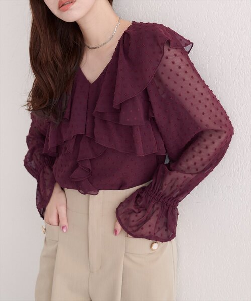 natural couture(ナチュラルクチュール)の「ラッフルフリルドットブラウス(シャツ/ブラウス・レディース・オフホワイト/ボルドー/ブラック/サックスブルー・FREE)」の9枚目の写真
