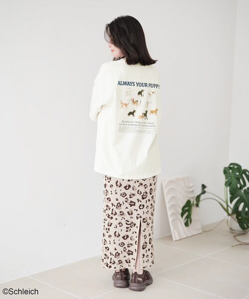 Green Parks(グリーンパークス)の「シュライヒコラボロゴTシャツ(Tシャツ/カットソー・レディース・チャコールグレー/ブラウン/オフホワイト・FREE)」の5枚目の写真