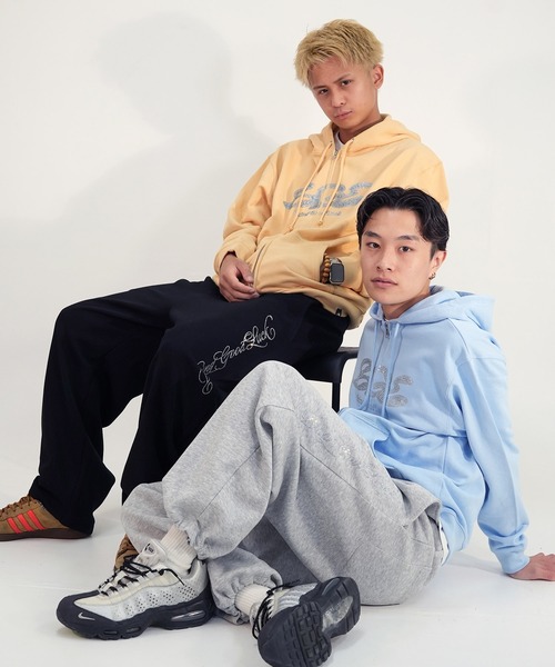 BGL（ビージーエル）の「RHINESTONE LOGO ZIP PARKA / ラインストーン / ロゴ / キラキラ / Y2K / 韓国ストリート　ジップパーカー（パーカー・レディース・ライトイエロー/ブラック/ライトブルー・S/M/L）」の11枚目の写真