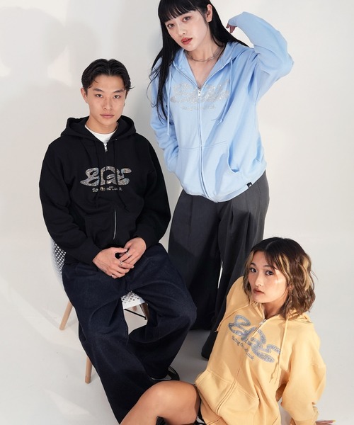 BGL（ビージーエル）の「RHINESTONE LOGO ZIP PARKA / ラインストーン / ロゴ / キラキラ / Y2K / 韓国ストリート　ジップパーカー（パーカー・レディース・ライトイエロー/ブラック/ライトブルー・S/M/L）」の13枚目の写真
