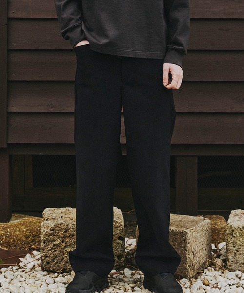 SEAGREEN(シーグリーン)の「SEAGREEN(シーグリーン) ECO SUEDE LOOSE PANTS エコスエードルーズパンツ(その他パンツ・メンズ・ブラック/グレイッシュベージュ・3/4/2)」の1枚目の写真