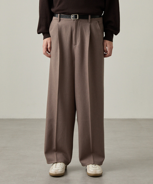 EASENCE(イーズエンス)の「【EASENCE】<DAILY REFINEDシリーズ>ウーリッシュツイル ベーシック セットアップ テーラードジャケット&ワンタックスラックス / イージーケア・UV(セットアップ・メンズ・グレー/チャコール/グレー系/ダークネイビー/モカ・XL/L/M/S)」の6枚目の写真