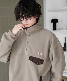 PENNEYS（ぺニーズ）の「PENNEYS ペニーズ 別注コラボ オーバーサイズフリースアノラックワンポイントロゴ刺繍長袖スタンドカラープルオーバー（スウェット）」