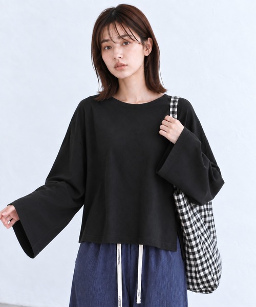 by LEGNA(バイレグナ)の「BIG長袖Tシャツ(Tシャツ/カットソー・レディース・ホワイト/ブラック/ホワイト×ブルー/ブラック×ホワイト・FREE)」の6枚目の写真