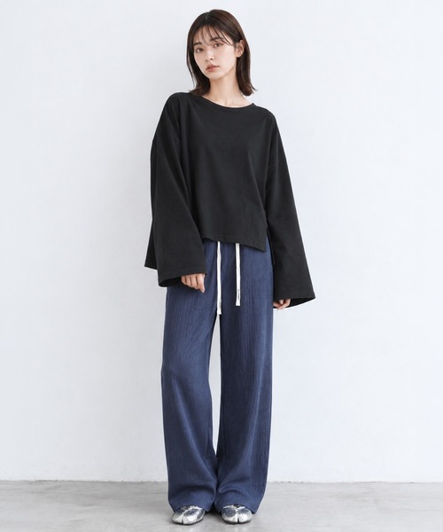 by LEGNA(バイレグナ)の「BIG長袖Tシャツ(Tシャツ/カットソー・レディース・ホワイト/ブラック/ホワイト×ブルー/ブラック×ホワイト・FREE)」の5枚目の写真