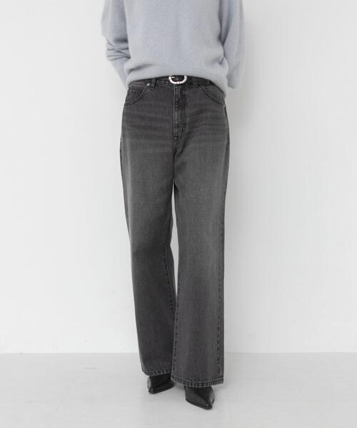 URBAN RESEARCH(アーバンリサーチ)の「ワイドストレートデニムパンツ(デニムパンツ・レディース・ブラック/ライトブルー・38/36/40)」の1枚目の写真
