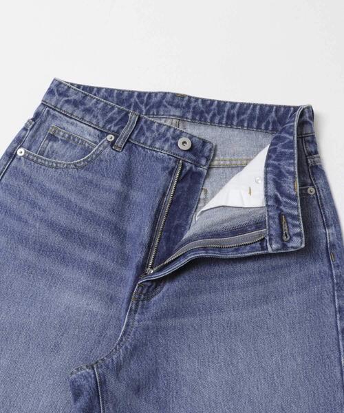URBAN RESEARCH(アーバンリサーチ)の「ワイドストレートデニムパンツ(デニムパンツ・レディース・ブラック/ライトブルー・38/36/40)」の14枚目の写真