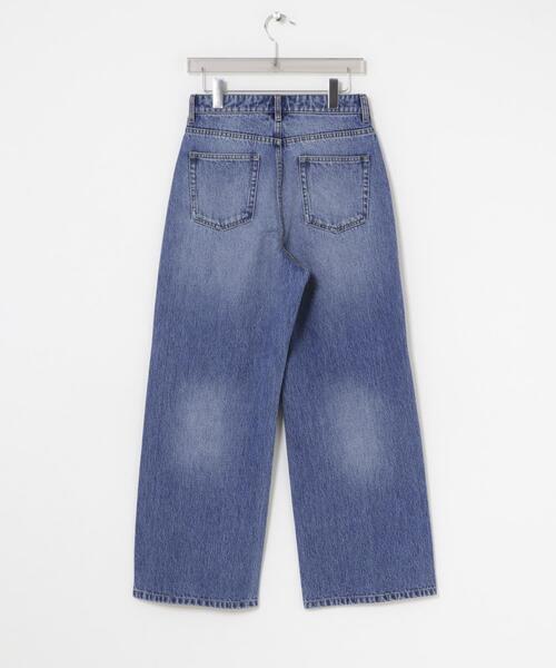 URBAN RESEARCH(アーバンリサーチ)の「ワイドストレートデニムパンツ(デニムパンツ・レディース・ブラック/ライトブルー・38/36/40)」の15枚目の写真