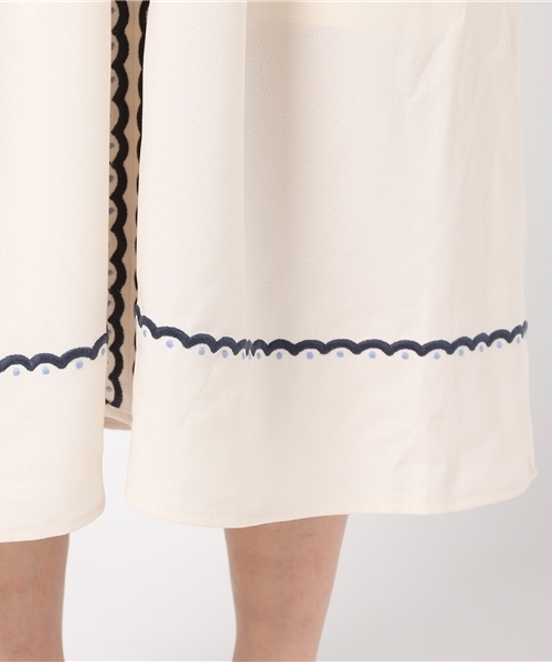 mysty woman（ミスティウーマン）の「中肉ジョーゼット×刺繍マキシワンピース（ワンピース・レディース・ブラック/オフホワイト・FREE）」の10枚目の写真