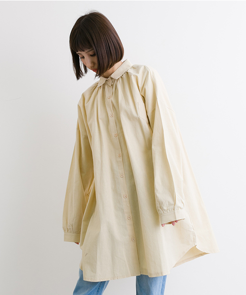 MERLOT（メルロー）の「ビッグシャツワンピース4886（シャツワンピース・レディース・ライトグリーン/ベージュ/オフホワイト/グレー/ブラック・FREE）」の4枚目の写真