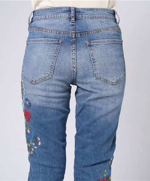 【MANGROVE WOMEN'S】フラワーエンブロイダリーデニム 【MANGROVE WOMEN'S】フラワーエンブロイダリーデニム