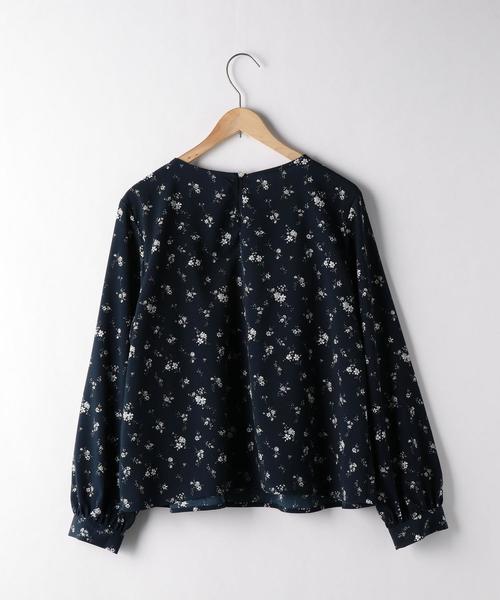 coen（コーエン）の「【セットアップ対応】フラワープリントブラウス(花柄ブラウス)（シャツ/ブラウス・レディース・イエロー/ネイビー・LARGE/MEDIUM）」の4枚目の写真