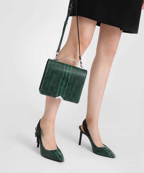 CHARLES & KEITH（チャールズ & キース）の「メタルアクセントフロントフラップバッグ / Metal Accent Front Flap Bag（ハンドバッグ・レディース・ブラック/ブルー/グリーン・S）」の9枚目の写真