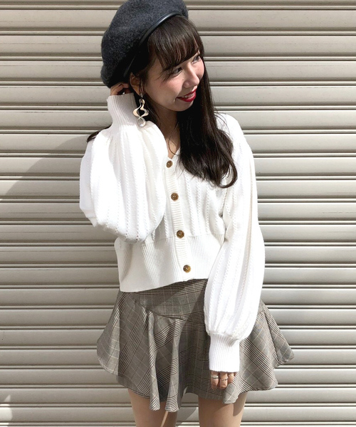 archives(アルシーヴ)の「透かし柄2WAYカーディガン(ニット/セーター・レディース・ブラック/ベージュ/オフホワイト/マスタード/アイボリー/ブラウン・MEDIUM)」の2枚目の写真