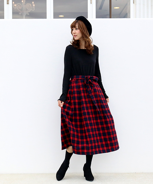 n'ee-ne（ネーネ）の「カットソー×レッドチェックスカートドッキングワンピ（ワンピース・レディース・レッド系その他・LL/M/L）」の5枚目の写真