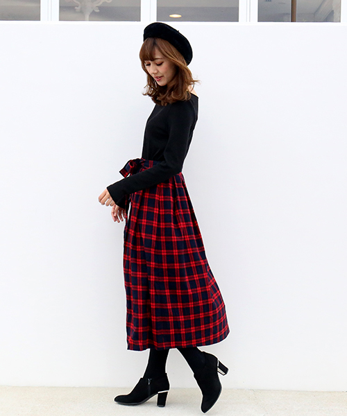 n'ee-ne（ネーネ）の「カットソー×レッドチェックスカートドッキングワンピ（ワンピース・レディース・レッド系その他・LL/M/L）」の3枚目の写真