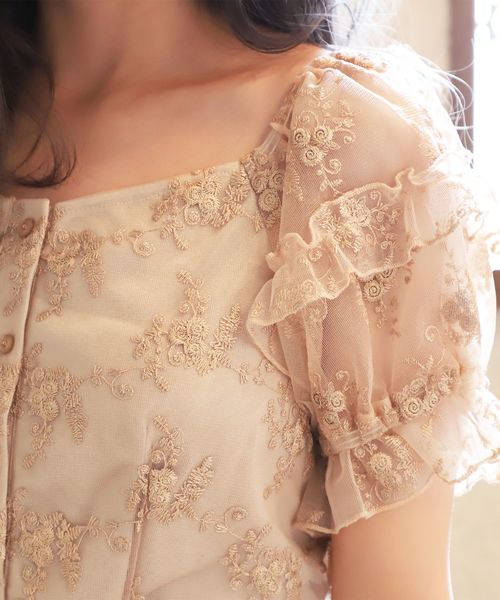 one after another NICE CLAUP（ワンアフターアナザーナイスクラップ）の「パフスリーブ刺繍レースブラウス（シャツ/ブラウス・レディース・アイボリー/モカ/ベージュ・FREE）」の11枚目の写真