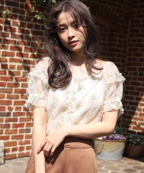 one after another NICE CLAUP（ワンアフターアナザーナイスクラップ）の「パフスリーブ刺繍レースブラウス（シャツ/ブラウス・レディース・アイボリー/モカ/ベージュ・FREE）」の13枚目の写真