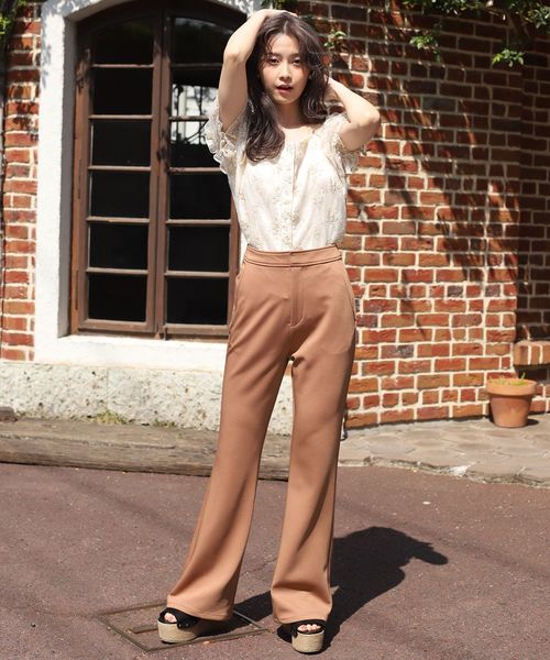 one after another NICE CLAUP（ワンアフターアナザーナイスクラップ）の「パフスリーブ刺繍レースブラウス（シャツ/ブラウス・レディース・アイボリー/モカ/ベージュ・FREE）」の16枚目の写真