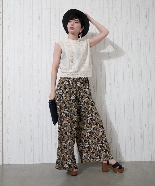 Libby&Rose(リビーアンドローズ)の「アラベスク柄ワイドパンツ(その他パンツ・レディース・ブラック/オレンジ・FREE)」の7枚目の写真