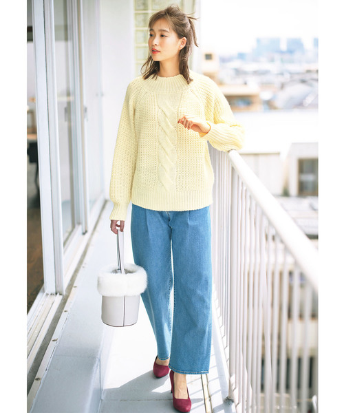 GeeRA(ジーラ)の「ローゲージケーブルデザインニット(ニット/セーター・レディース・レッド/アイボリー・MEDIUM/LARGE/X-LARGE)」の3枚目の写真