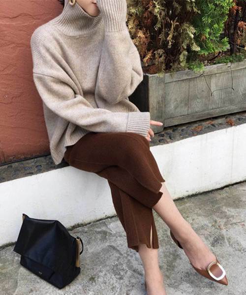 MANGROVE(マングローブ)の「【MANGROVE SELECT】ボリュームハイネックプルオーバーニット(ニット/セーター・レディース・ブラック/ベージュ/ブラウン/ブルー・FREE)」の8枚目の写真