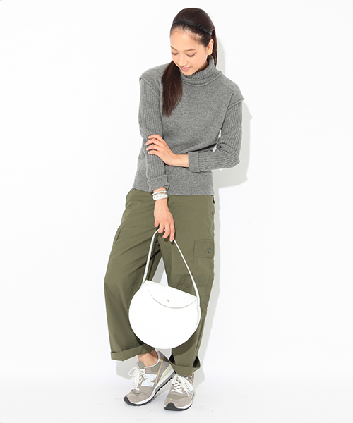 BEAMS BOY（ビームスボーイ）の「BEAMS BOY / CIRCLE BAG2（トートバッグ・レディース・ホワイト/ネイビー・ONE SIZE）」の3枚目の写真