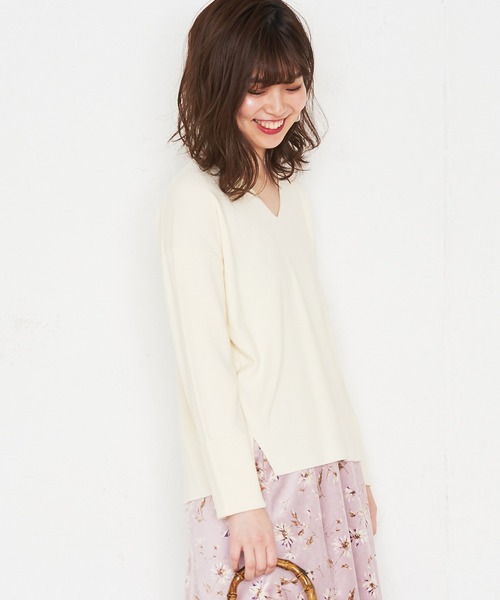 natural couture(ナチュラルクチュール)の「大人のきれいめVニット(ニット/セーター・レディース・アイボリー/ミント/オレンジ/ライトベージュ・FREE)」の14枚目の写真