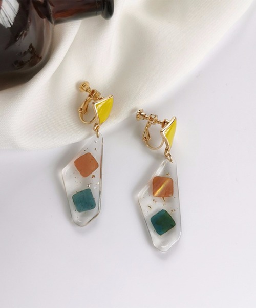 LA VORAGINE（ラ ヴォラジネ）の「アクリルパーツ ミックス デザインイヤリング（イヤリング・レディース・A/B/C/D/E/F/G/H/I/J/K/L/M/N/O/P/Q/R/S/T/U/シルバー/ゴールド/クリア/グリーン/X/W/V/Y/グリーン系その他/ベージュ/イエロー/ホワイト/ブルー/アイボリー/クリアイエロー/Z/ゴールド系その他/ベージュ系その他/イエロー系その他/シルバー系その他/その他2/その他1/その他/ゴールド系その他3/ゴールド系その他4/ゴールド系その他5/ゴールド系その他6/ゴールド系その他7/ゴールド系その他2/ベージュ系その他2/その他6/その他3/その他4/その他5/その他7/その他8・FREE）」の12枚目の写真