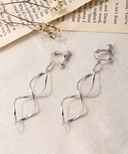 LA VORAGINE（ラ ヴォラジネ）の「アクリルパーツ ミックス デザインイヤリング（イヤリング・レディース・A/B/C/D/E/F/G/H/I/J/K/L/M/N/O/P/Q/R/S/T/U/シルバー/ゴールド/クリア/グリーン/X/W/V/Y/グリーン系その他/ベージュ/イエロー/ホワイト/ブルー/アイボリー/クリアイエロー/Z/ゴールド系その他/ベージュ系その他/イエロー系その他/シルバー系その他/その他2/その他1/その他/ゴールド系その他3/ゴールド系その他4/ゴールド系その他5/ゴールド系その他6/ゴールド系その他7/ゴールド系その他2/ベージュ系その他2/その他6/その他3/その他4/その他5/その他7/その他8・FREE）」の14枚目の写真