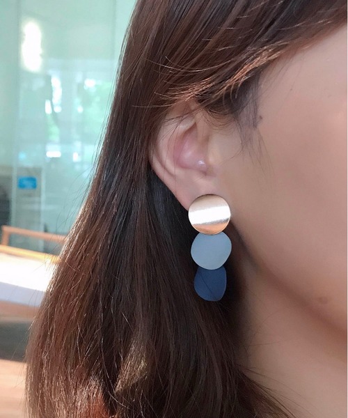 LA VORAGINE（ラ ヴォラジネ）の「アクリルパーツ ミックス デザインイヤリング（イヤリング・レディース・A/B/C/D/E/F/G/H/I/J/K/L/M/N/O/P/Q/R/S/T/U/シルバー/ゴールド/クリア/グリーン/X/W/V/Y/グリーン系その他/ベージュ/イエロー/ホワイト/ブルー/アイボリー/クリアイエロー/Z/ゴールド系その他/ベージュ系その他/イエロー系その他/シルバー系その他/その他2/その他1/その他/ゴールド系その他3/ゴールド系その他4/ゴールド系その他5/ゴールド系その他6/ゴールド系その他7/ゴールド系その他2/ベージュ系その他2/その他6/その他3/その他4/その他5/その他7/その他8・FREE）」の9枚目の写真