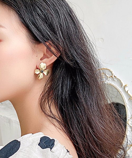 LA VORAGINE（ラ ヴォラジネ）の「アクリルパーツ ミックス デザインイヤリング（イヤリング・レディース・A/B/C/D/E/F/G/H/I/J/K/L/M/N/O/P/Q/R/S/T/U/シルバー/ゴールド/クリア/グリーン/X/W/V/Y/グリーン系その他/ベージュ/イエロー/ホワイト/ブルー/アイボリー/クリアイエロー/Z/ゴールド系その他/ベージュ系その他/イエロー系その他/シルバー系その他/その他2/その他1/その他/ゴールド系その他3/ゴールド系その他4/ゴールド系その他5/ゴールド系その他6/ゴールド系その他7/ゴールド系その他2/ベージュ系その他2/その他6/その他3/その他4/その他5/その他7/その他8・FREE）」の20枚目の写真