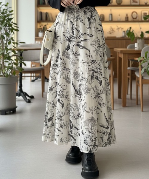 GeeRA(ジーラ)の「【5サイズ展開】オンオフ着られる マーメイドフレアーロングスカート(スカート・レディース・アニマル/ホワイト/モカ/その他/オレンジ/ブラック系その他/グレイッシュベージュ/チャコール/ブラック/ダークブラウン/チェック/グレー系その他/アイボリー/ブラック系その他2・SMALL/X-LARGE/MEDIUM/LARGE/XX-LARGE)」の2枚目の写真