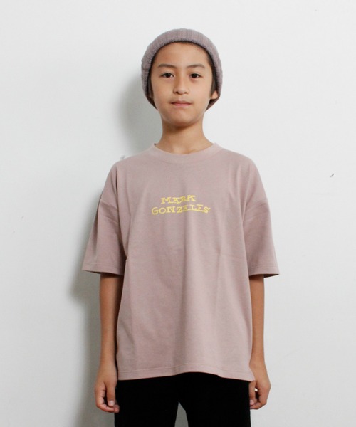 ＆yam（アンドヤム）の「マークゴンザレスTシャツ（Tシャツ/カットソー・キッズ・ベージュ/オフホワイト/キャメル/ブラック・150/120/100/110/160/140/130）」の7枚目の写真