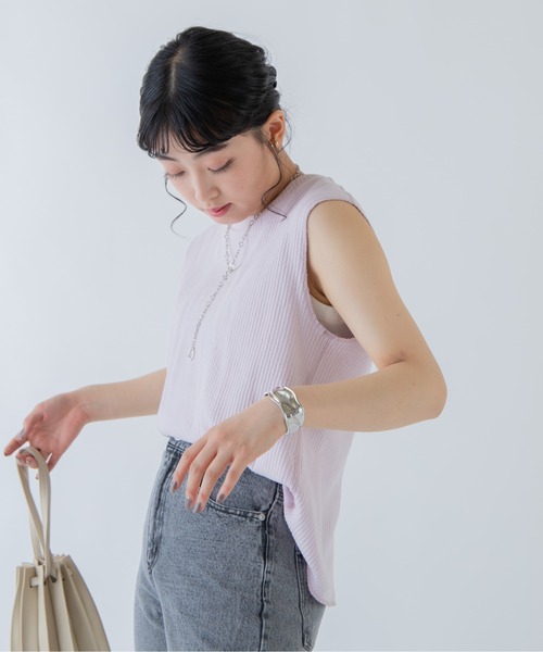 ANGIE(アンジー)の「バックスリットリブノースリーブトップス(カットソー)(Tシャツ/カットソー・レディース・ブラック/カーキ/ナチュラル/ライトパープル・FREE)」の21枚目の写真