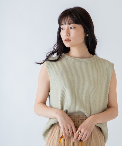 ANGIE(アンジー)の「バックスリットリブノースリーブトップス(カットソー)(Tシャツ/カットソー・レディース・ブラック/カーキ/ナチュラル/ライトパープル・FREE)」の18枚目の写真