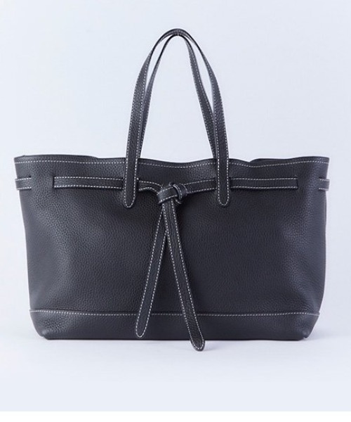 blancle(ブランクレ)の「【イタリア産 本革】bc1077 S.LEATHER BELT TOTE レザーベルト トート(トートバッグ・レディース・ブラック/ブルー/ターコイズブルー/イエロー/オレンジ・FREE)」の2枚目の写真